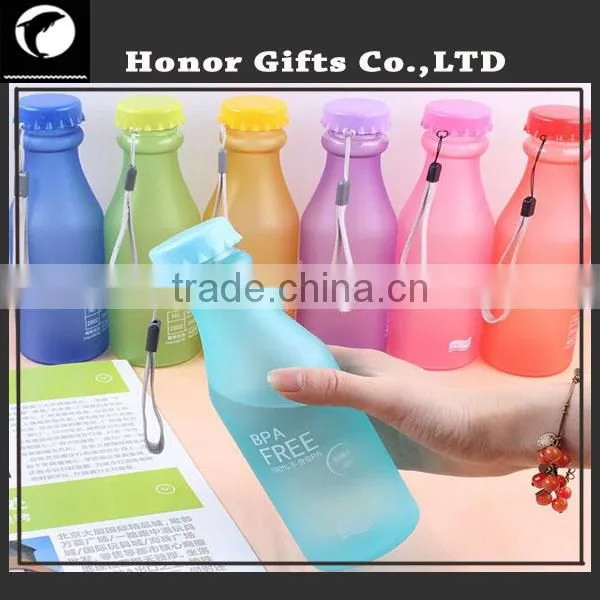 China Supplier Logo Customized Plastic Mineral Water Bottle photo-2
