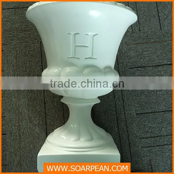 High Quality White Fiberglass Ceramic Vase photo-3