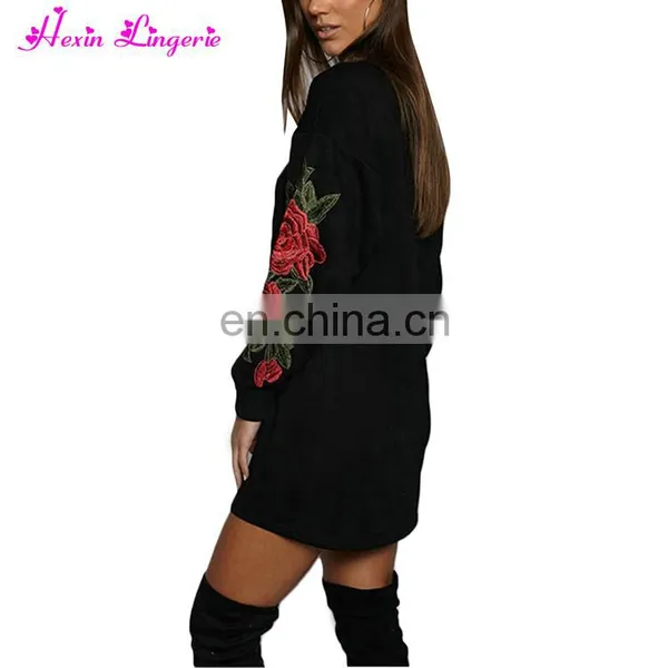 Drop Shipping Black Splicing Round Neck Embroidered Long Sleeve Flower Long Dress photo-3