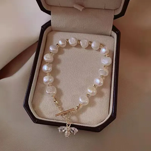 Rhinestone Bee Pearl Bracelet photo-3