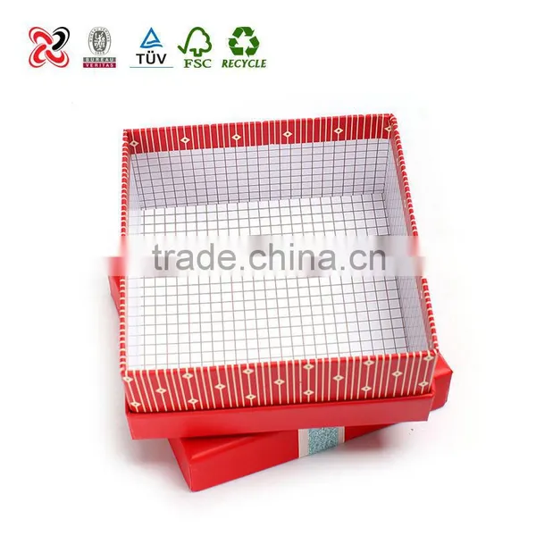 Eco-Friendly Colorful Magnetic Paper T-Shirt Packaging Box photo-3
