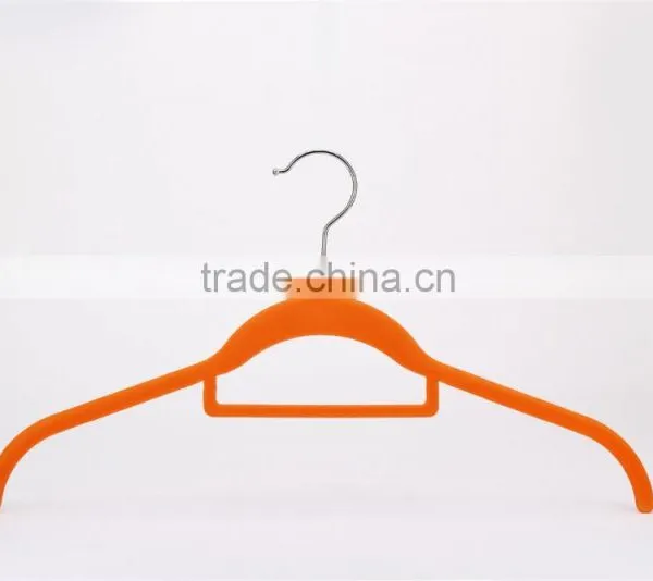 Velvet Hanger With Tie Bar Logo photo-2