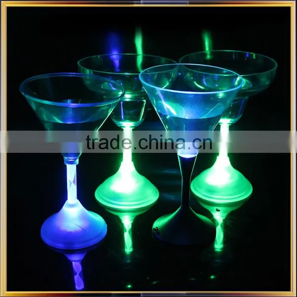 Popular LED Flashing Wine Cup, LED Glowing Beer/drink Cup for Party photo-3