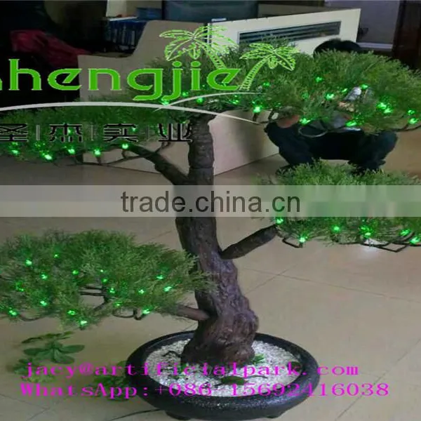 SJLJ0688 Shengjie Hot Sale Decorative Led Tree/ Artificial Pine Tree With Lights photo-4