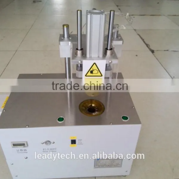 Energy-saving Lamp Cap Crimping Machine