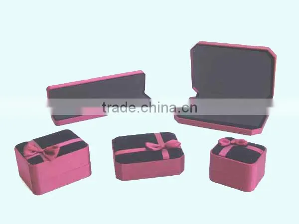 Faux Leather Cheap Watch Gift Box With Lock photo-3