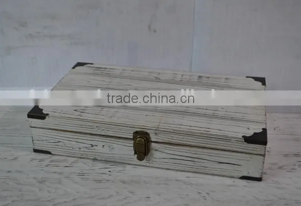 Washed White Wooden Trunk With Corner Metal Decor photo-2