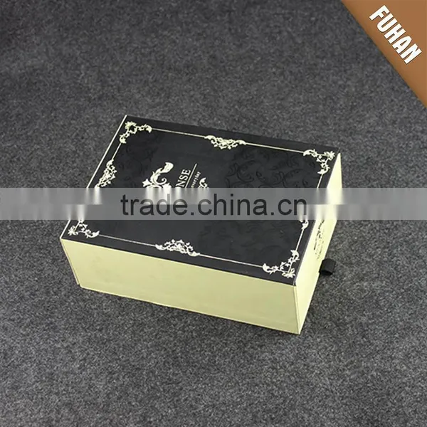 Factory Supply Customized Cardboard Folding Paper Gift Box photo-6