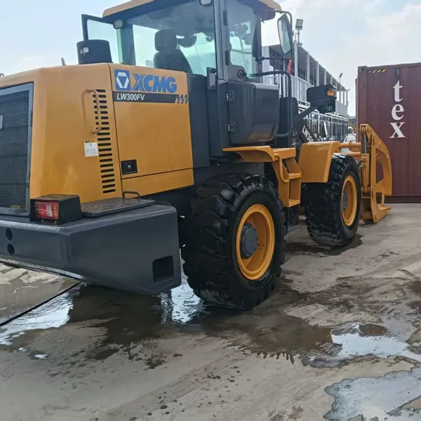 Б/у погрузчик на колесах XCMG LW300KN