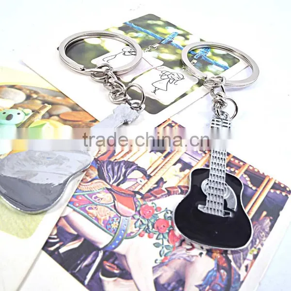 Fashion Jewelry Charming Custom Guitar Shaped Key Chain Quality Choice photo-3