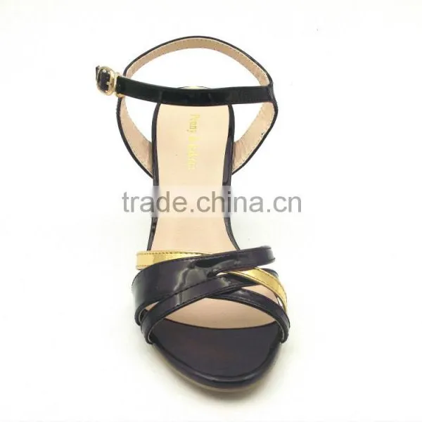 Color Matching Thick Heel Italian Leather Middle Heel Sandals Ladies Gold With Black photo-3