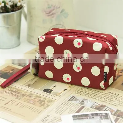 Cute Travel Cosmetic Bags photo-5