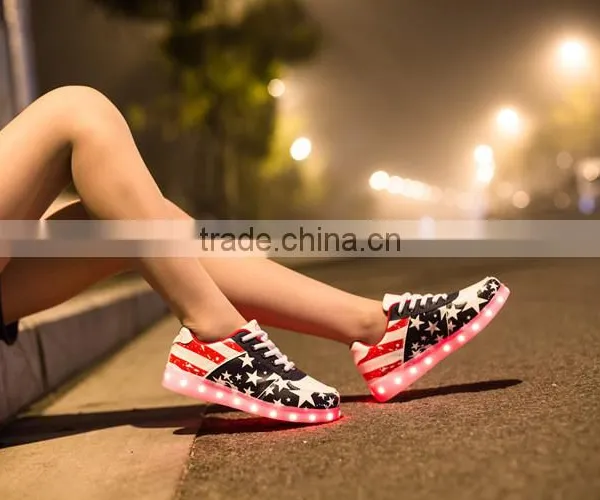 New Design Unisex LED Shoes Sneakers/LED Light Up Kids Running Shoes photo-2