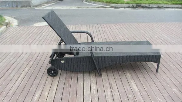 Garden Lounge With Wheel Rattan Sun Lounge photo-4