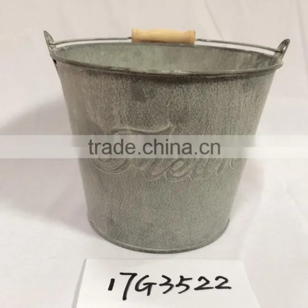 China Special Design Grey Little House Shape Garden Metal Flower Pot Planters photo-3