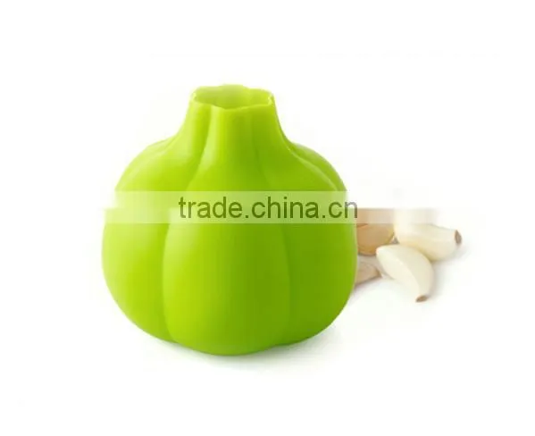 China Factory Hotsale Convenient Kitchen Vegetable Tools Silicon Garlic Peeler photo-3