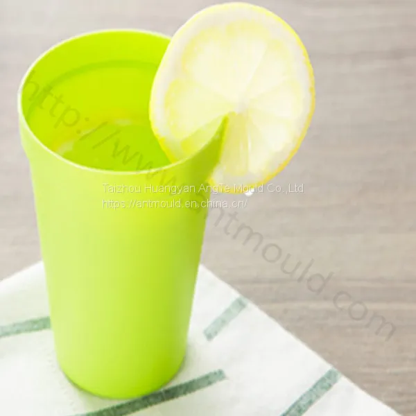 Creative Travel Portable Rainbow Cup 7 Mould Outdoor Picnic Plastic Cup Set Mould Juice Cup Handy Cup Mould photo-4