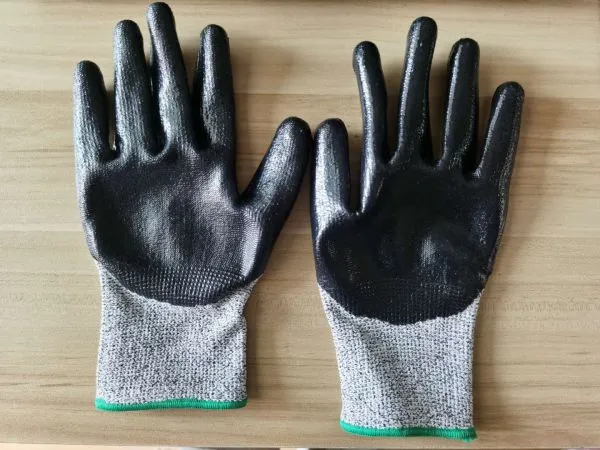 Anti Cut Level 5 13G HPPE Fiberglass Liner Nitrile Smooth Coated Cut Resistant Gloves With EN388 4544 photo-5