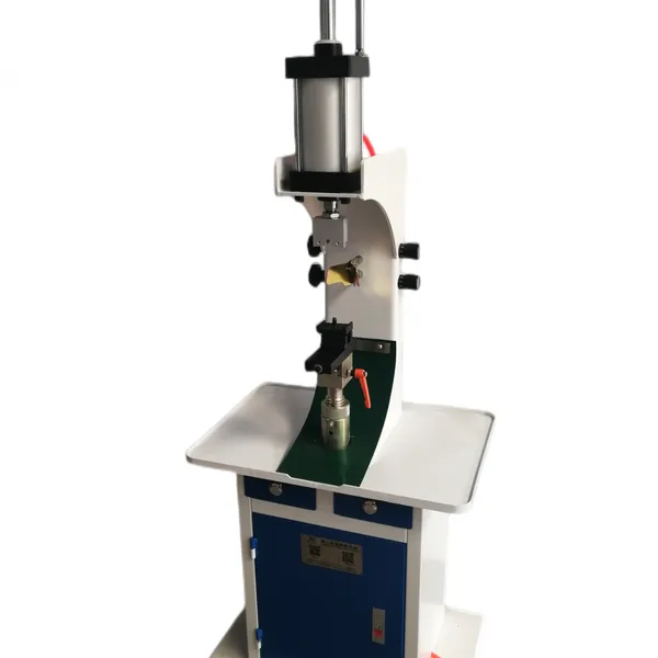 Shoe Insole Fixing Machine