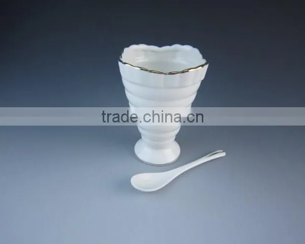 Luxury Fancy New Design Porcelain/Ceramic Type Ice Cream Cup And Spoon With Golden Rim photo-2