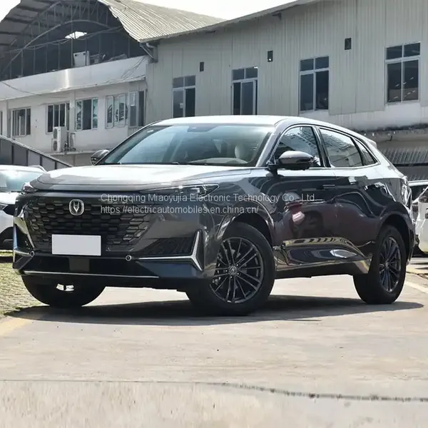 2022 Chang'an UNI-T Compact SUV1.5T 2.0T 7 Speed Dual Clutch Cheap Best-selling New Gasoline Car photo-4
