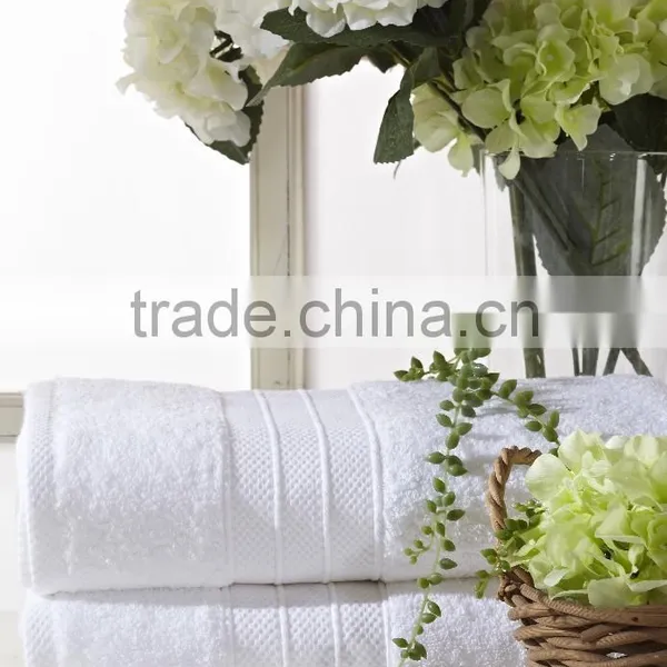 Customized Luxury Hotel Jacquard Dobby Towel Wholesale photo-4