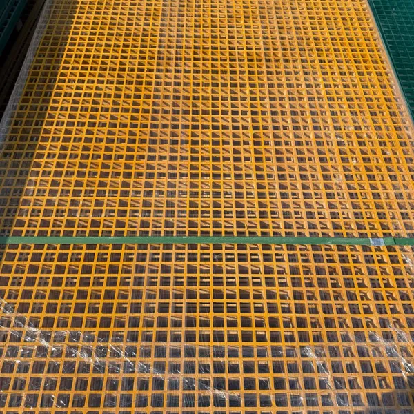 Composite Polyester Fiberglass Pedestrian Decking GRP Pultruded FRP Gratings photo-5