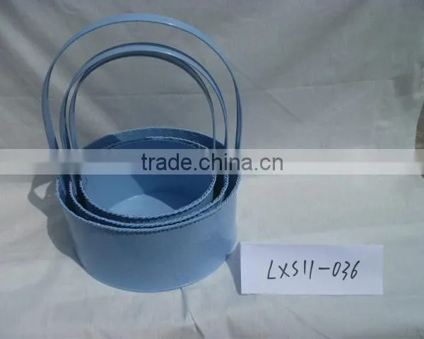 Bucket With One Handle