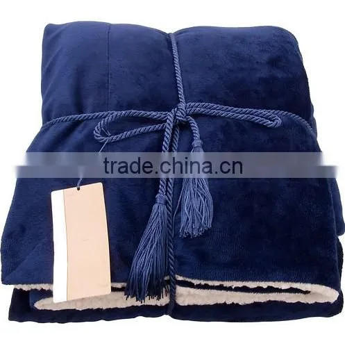 100% Polyester Double Layer Gifts Promotional Blanket Wiht Plush and Sherpa Fleece photo-3
