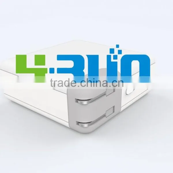 New Design Type c Travel Charger With PD for MacBook and Chromebook , Three USB Ports Wall Charger With Type C Smart IC Ports photo-2