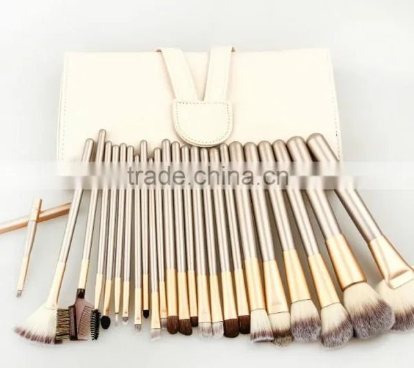 Private Label Wholesale Professional Wood Handle Pony Hair Makeup Brush photo-2
