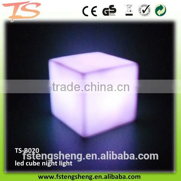 Cheap Wholesale Battery Powered Carton Night Light, Mini Cube Led Light