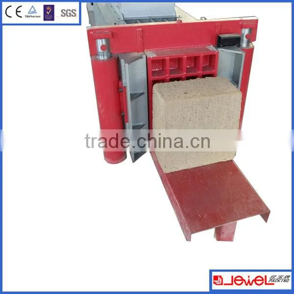 Loose materials baler machine, block making machine
