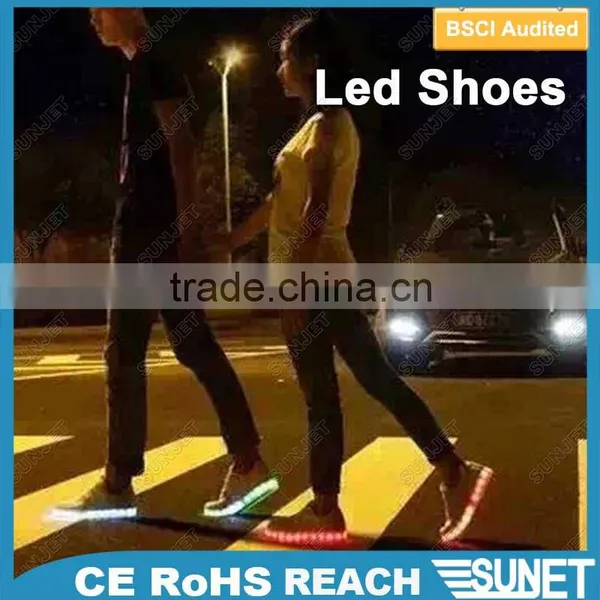 Promotional Glowing Led Light Led Shoes Simulation photo-2