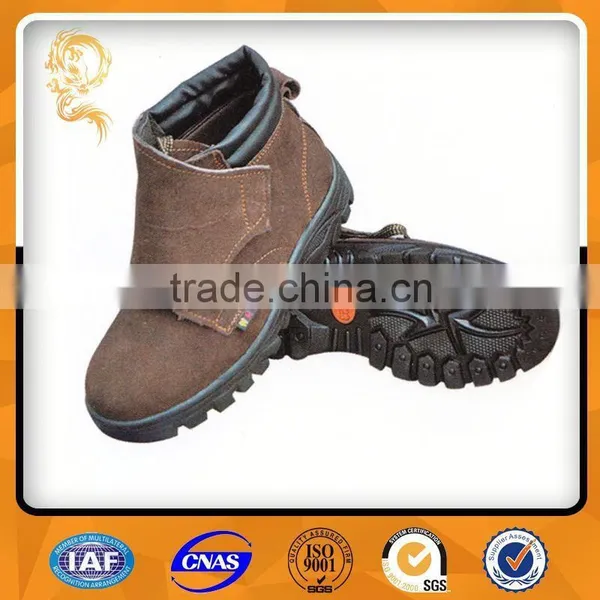 China Supplier 2015 Spike Shoes