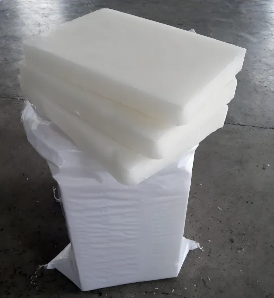 Manufacturer Price Microcrystalline Wax With Good Quality CAS 8001-75-0 photo-2