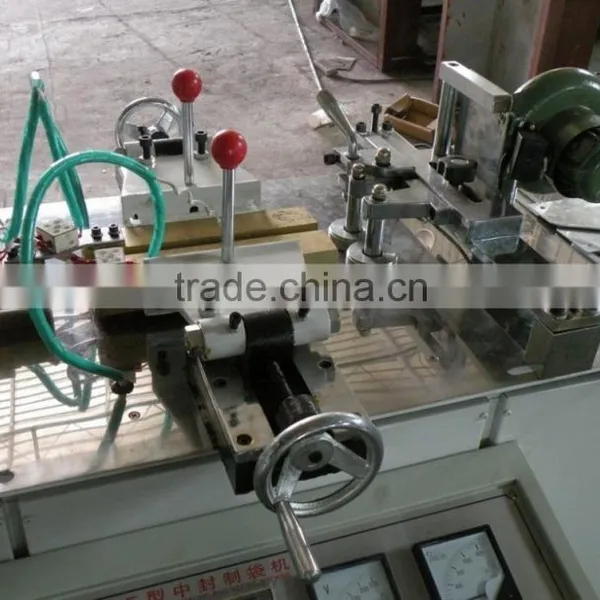 Back Sealing and Cutting Bag Machine photo-5