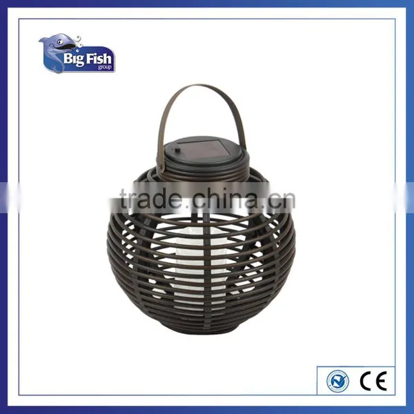 Solar Powered Rattan Effect Candle Lantern Light/Garden Light Decoration/Solar Powered Garden Light