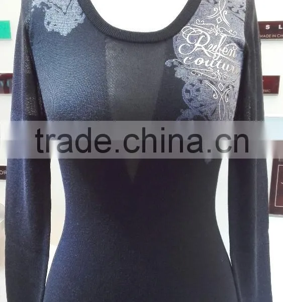 Lady's Embroidered Sweater With Long Sleeve