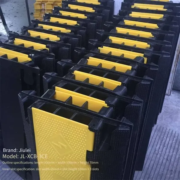 Jiulei Brand Jl-xcb-3ce, Rubber and Plastic Bridge Belt (picture), Length: 900mm * Width: 500mm * Height: 70mm, Slot Width: 65mm * Slot Height: 55mm * 3 Slots
