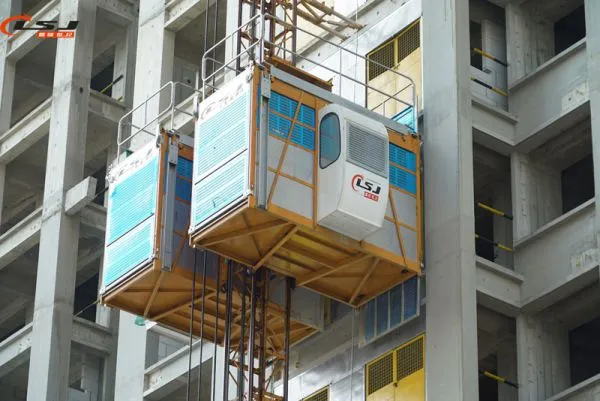 Professional Manufacturer SC200/200 Double Cages 0-33m/min Construction Hoists photo-2