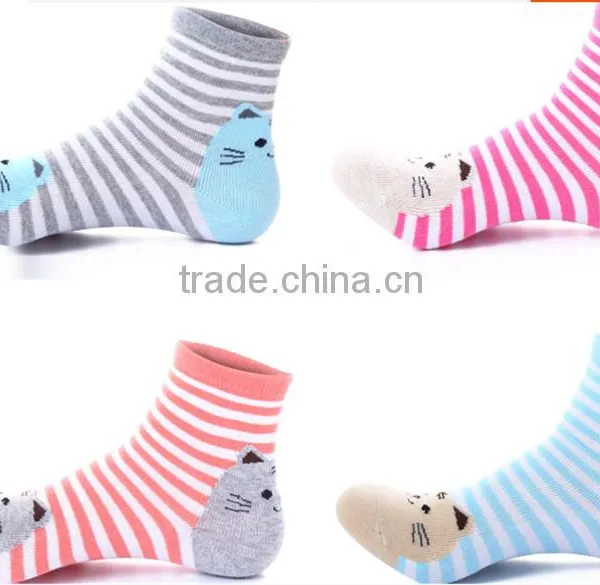 Wholesale Fashion Cat Cartoon Tube Stripe Sock