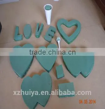 Wet Floral Foam for Christmas and New Year Decoration With Fresh Flowers photo-2