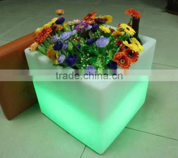 Cube Flashing Rechargeable Led Ice Bucket photo-3