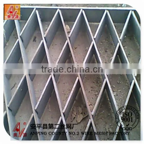 High Quality Standard Weight Durable and Tough Steel Bar Grating Manufacturer photo-5