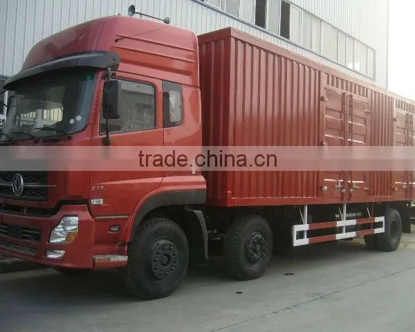 Dongfeng 6x2 Insulated Van Cargo Trucks