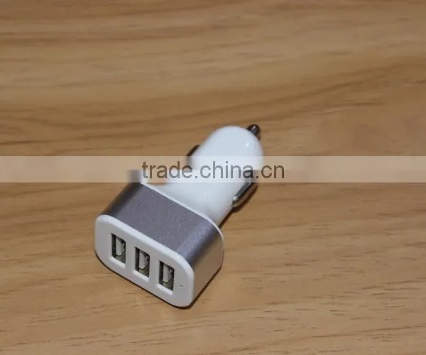 Wholesale in Electronic Market 3 Ports 12V/24V 5V 2.1A /1A Usb Car Charger Manufacturers With CE FCC Rohs photo-4