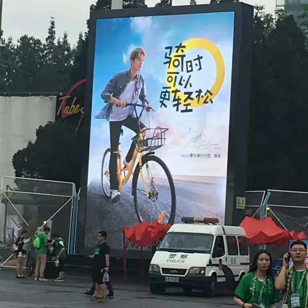 Outdoor P4.9 LED Display Factory: Lightning Protection, Dust-Proof, Waterproof, and Easy-to-Install Outdoor LED Displays