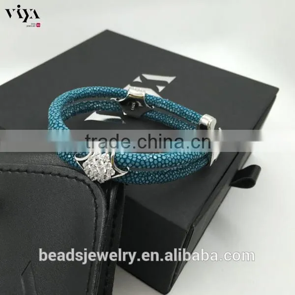 2016 New Arrival Luxury Silver Plated Exotic Genuine Stingray Man Skull Bracelet For Man