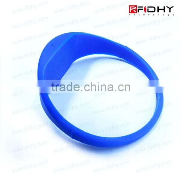 Printed Silicone Wristbands RFID Model for Festivals photo-4